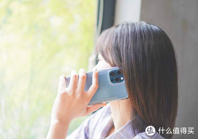 iPhone手机壳这么贵？决色冰砖透明防摔壳帮你打动女人心