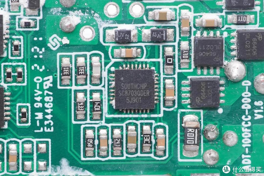 拆解报告：联想小新CC100W氮化镓充电器XXC100G