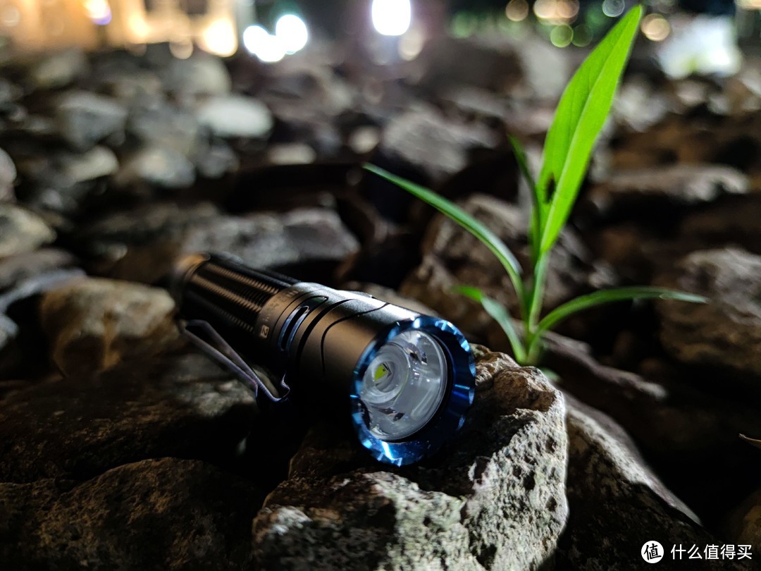 小体积的照明神器--OLIGHT Warrior mini 2使用评测