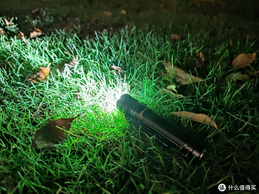 小体积的照明神器--OLIGHT Warrior mini 2使用评测