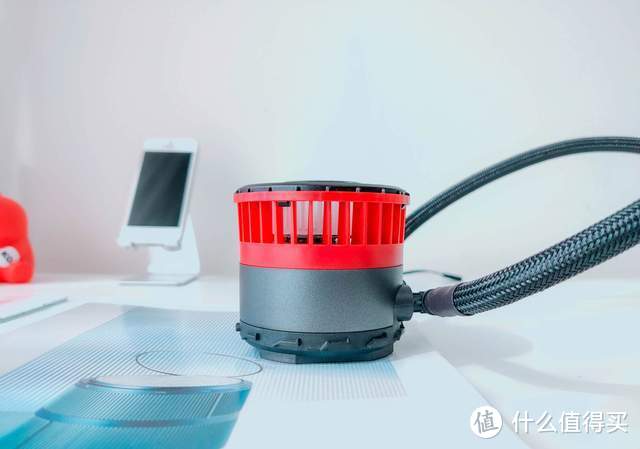 冷头带涡轮风扇，艾湃电竞TITAN-360 OC水冷评测：极致静音+旋转式安装