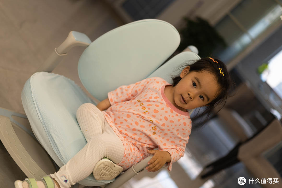 全家人都喜欢的儿童功能桌，西昊H10学习桌椅套装
