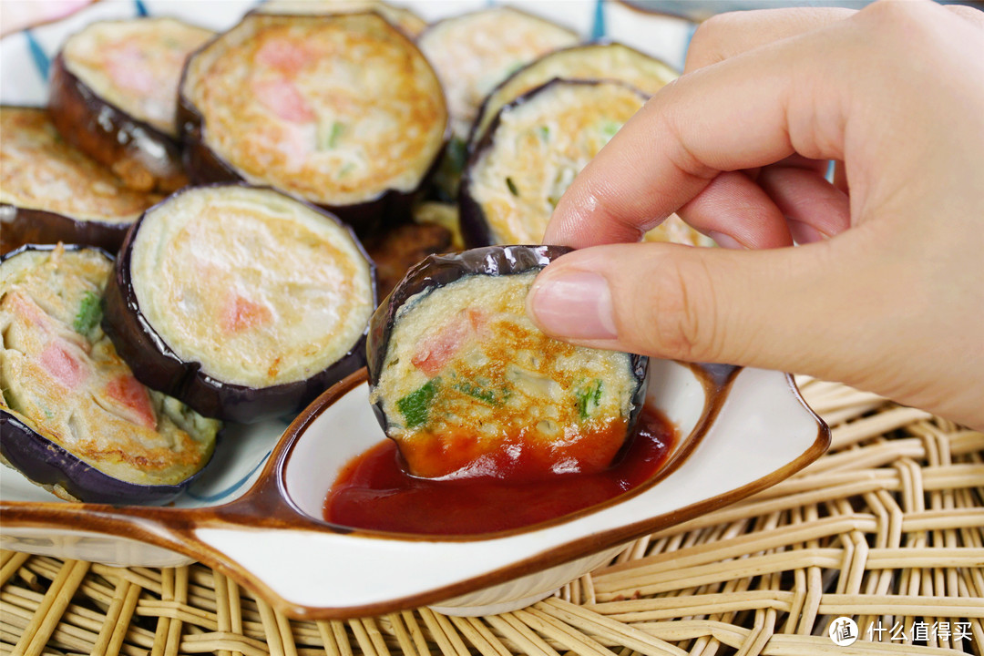 夏天，我家爱吃的“茄子饼”，简单省事，早餐能吃五六块，真香呀