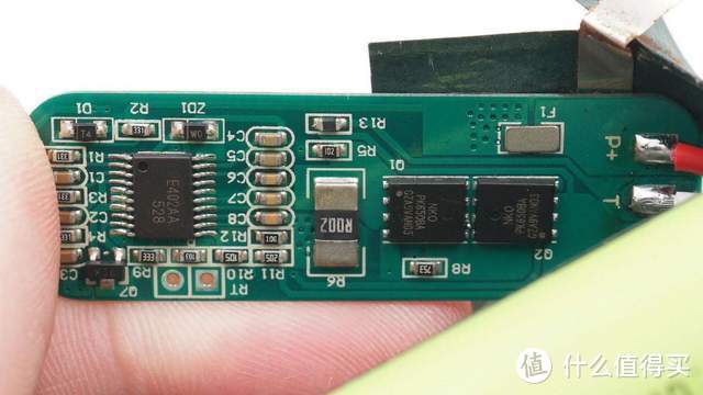 拆解报告：ION AQUABOOM MAX 蓝牙音箱