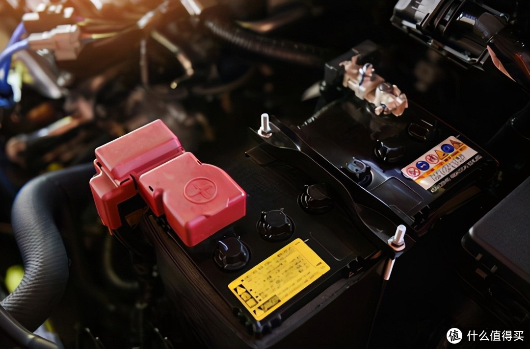 卡儿酷电蝎子5代上手体验：不只是专业的汽车应急启动电源