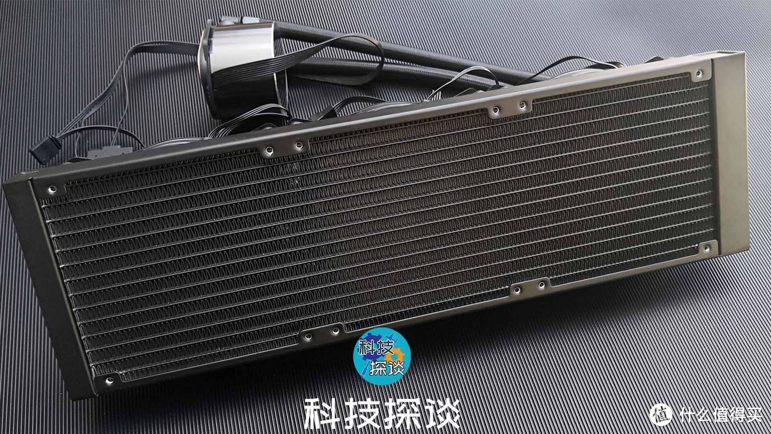 美商艾湃电竞TiTan-360 PRO一体式水冷散热器散热上机实测效果展示