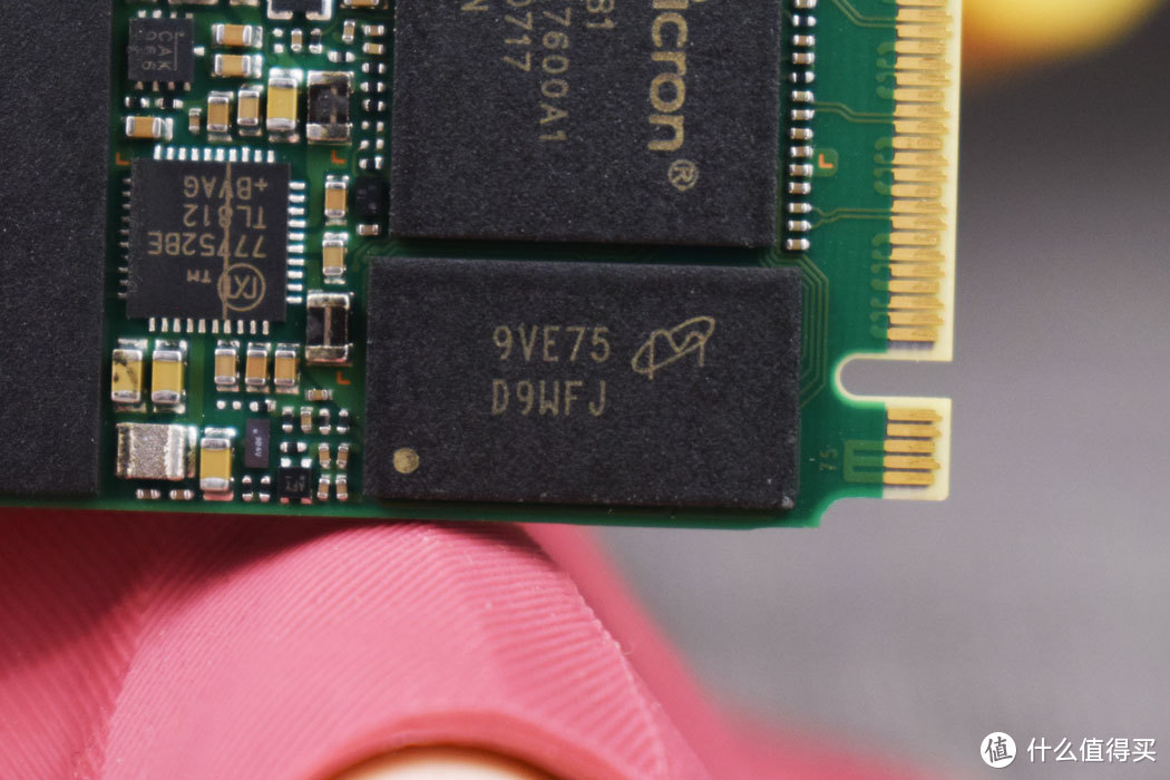 镁光D9WFJ DDR4颗粒