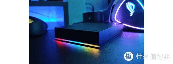 RGB桌面灯效搭建思路：ROG三件套、希捷酷玩极光侠移动硬盘以及其它