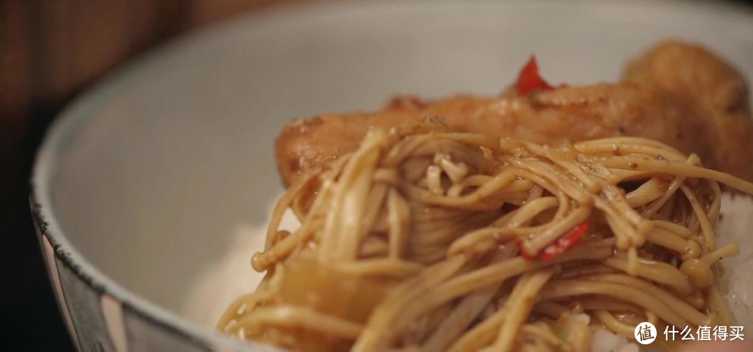 电饭煲焖鱼，酱香浓郁，非常入味