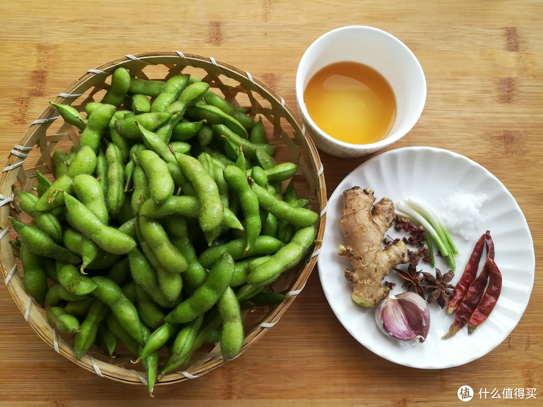 煮盐水毛豆时，很多人顺手做了这一步，难怪煮出来颜色发黄没食欲