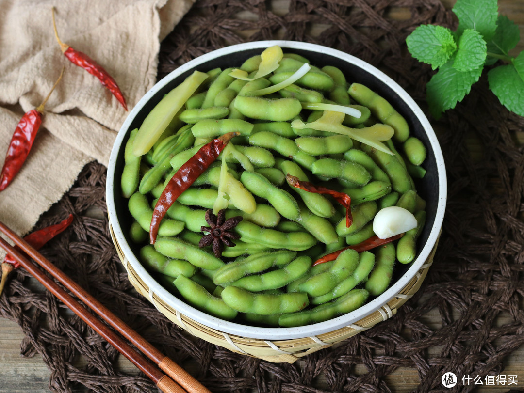 煮盐水毛豆时，很多人顺手做了这一步，难怪煮出来颜色发黄没食欲