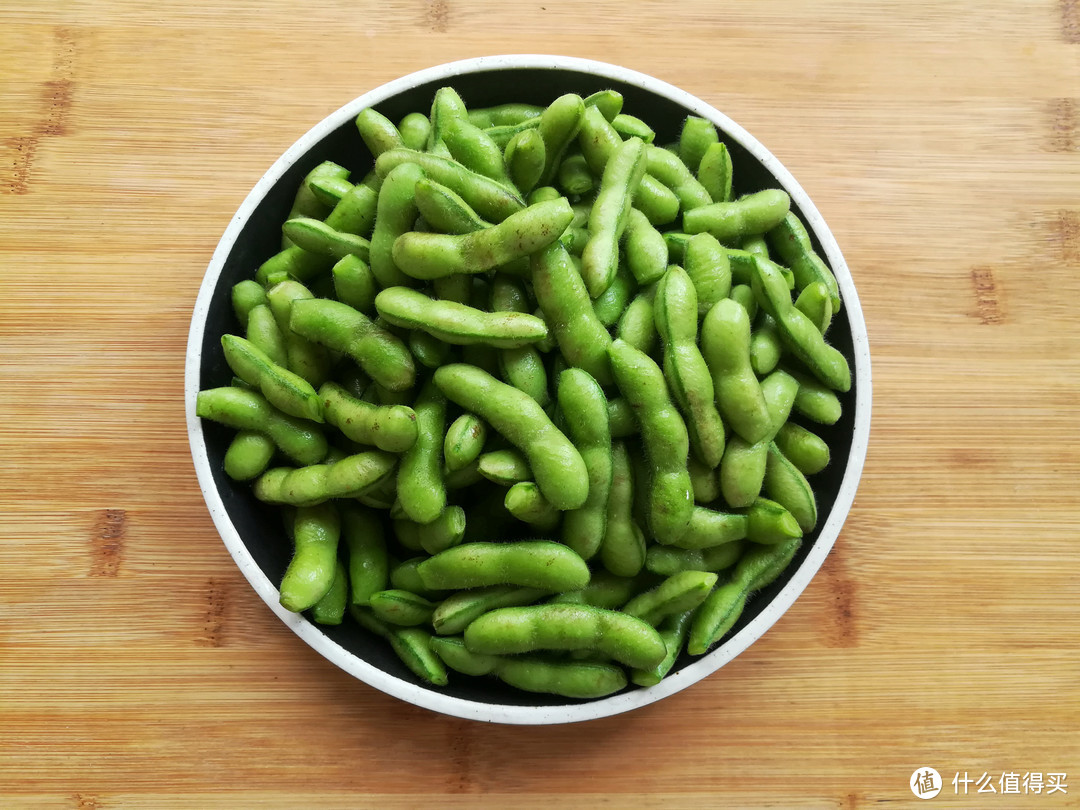 煮盐水毛豆时，很多人顺手做了这一步，难怪煮出来颜色发黄没食欲