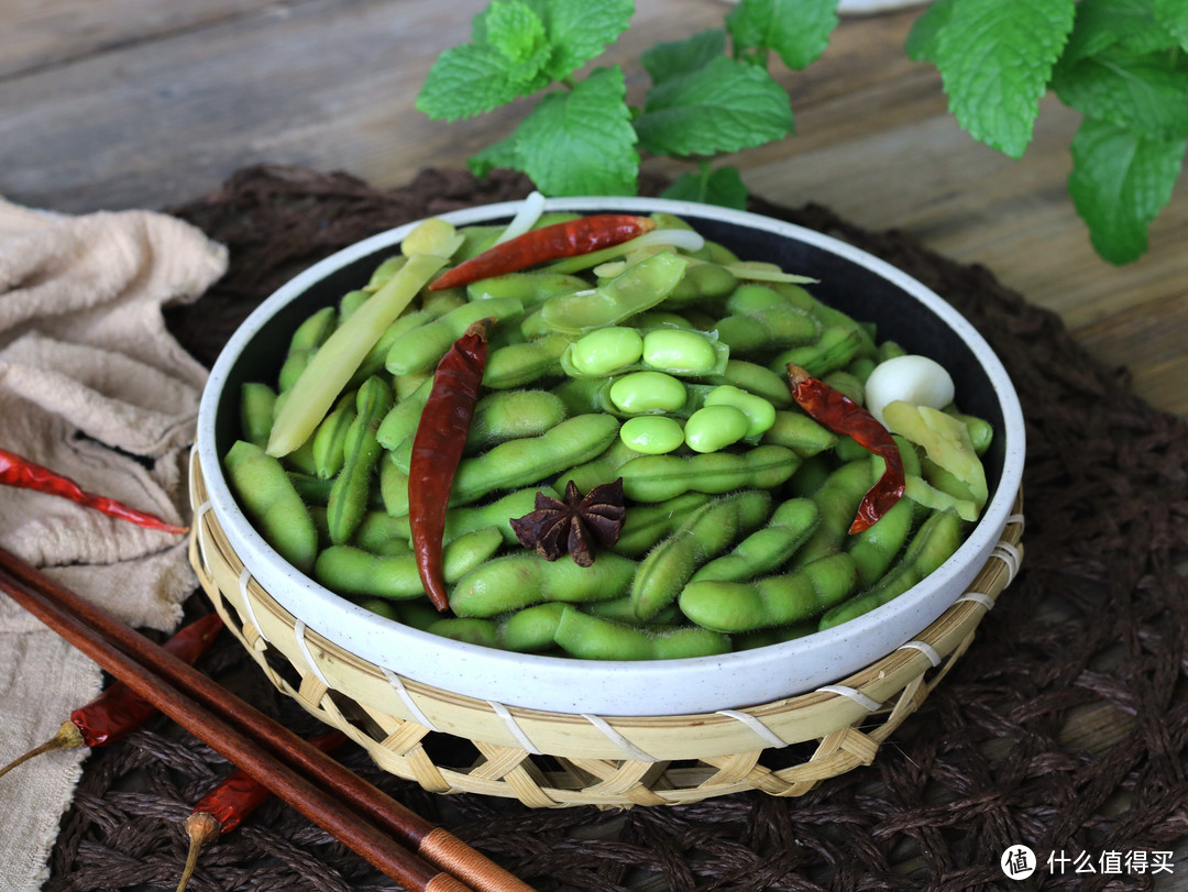 煮盐水毛豆时，很多人顺手做了这一步，难怪煮出来颜色发黄没食欲