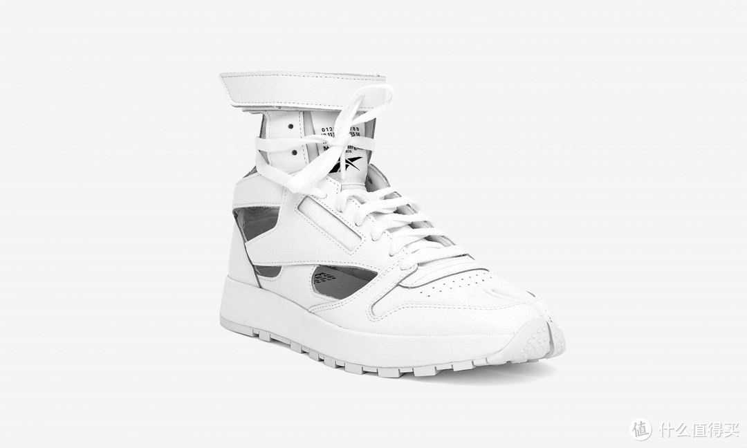 分趾设计，Reebok 与 Maison Margiela 发布联名运动鞋