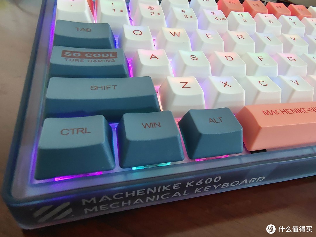 机械师(MACHENIKE)三模机械键盘 K600 落日余晖，首发开箱（BOX红轴RGB）