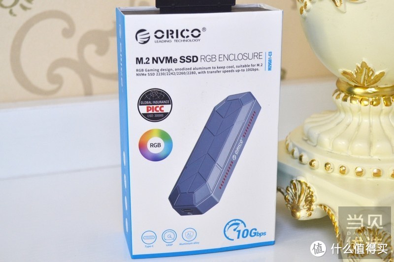 ORICO炫彩RGB M.2硬盘盒：好用的盒子还很美