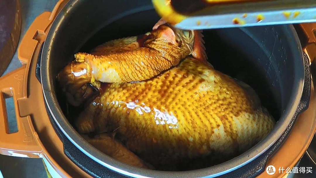 电饭煲豉油鸡，颜色好看，香嫩入味