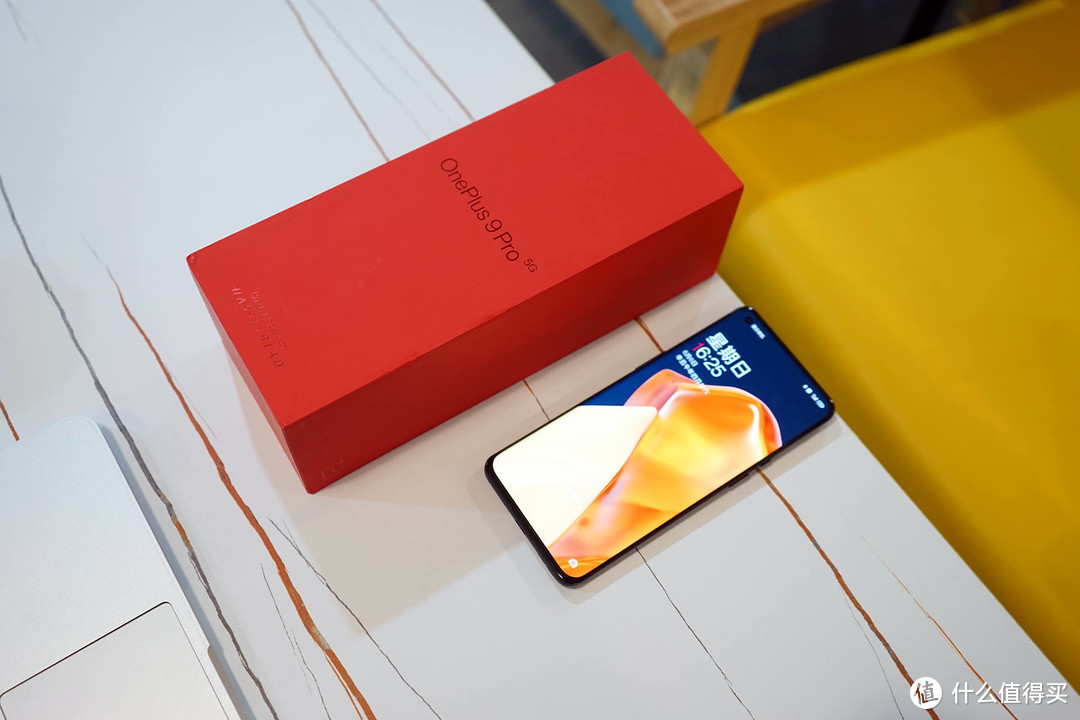 一加OnePlus 9 Pro：硬件全新升级，拍照、游戏不吹也很强！