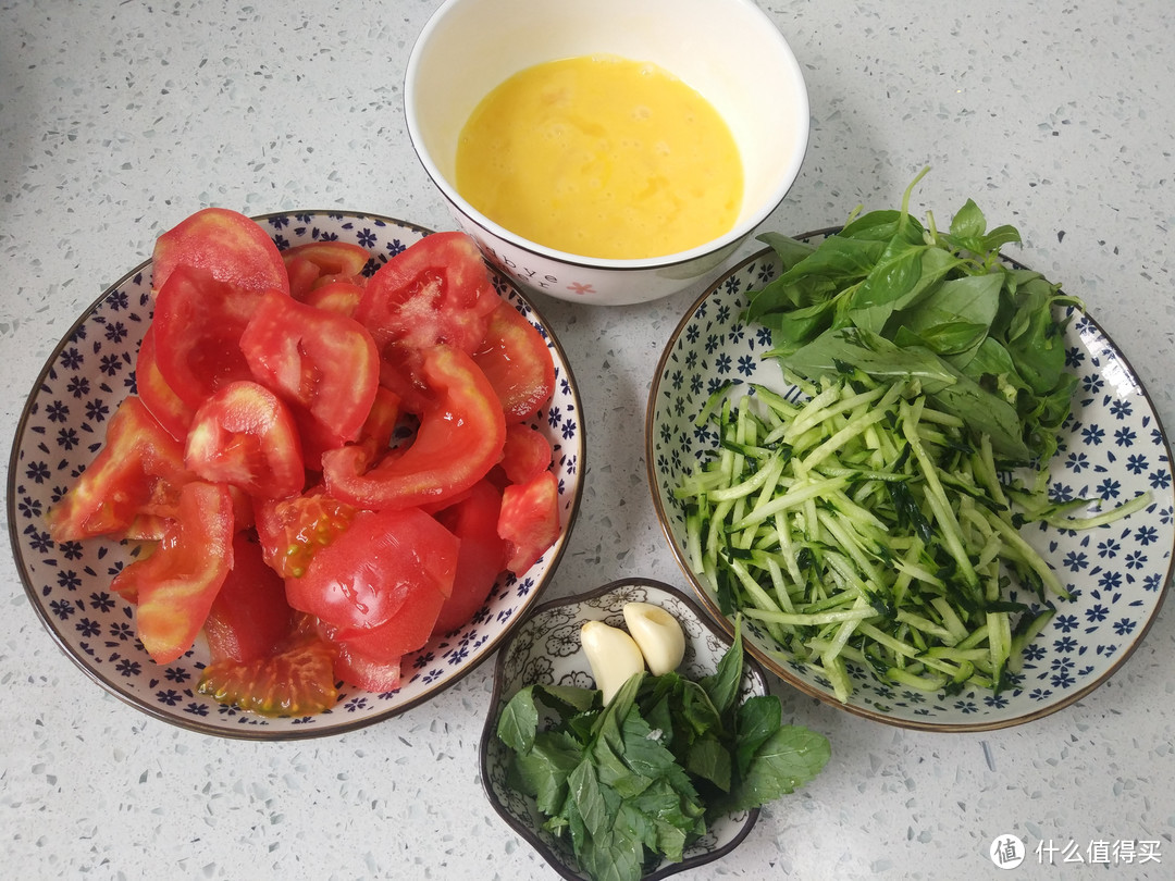 炎炎夏日，到河南遇到这种面条要多吃，秒杀烩面，清凉爽口真过瘾