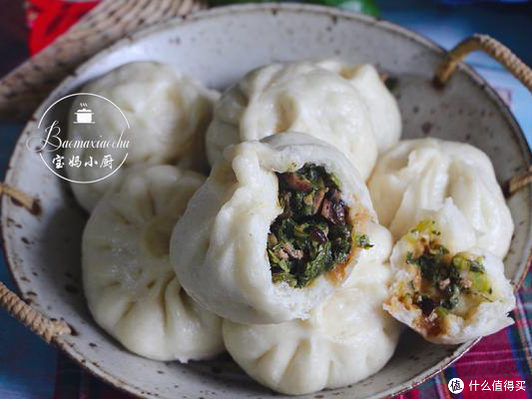 早餐，这俩食材蒸包子，相遇恨晚，比大肉丸的都香，咬一口超过瘾