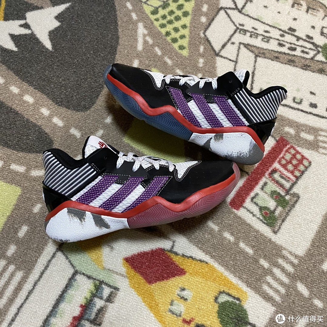 adidas Harden Stepback篮球鞋