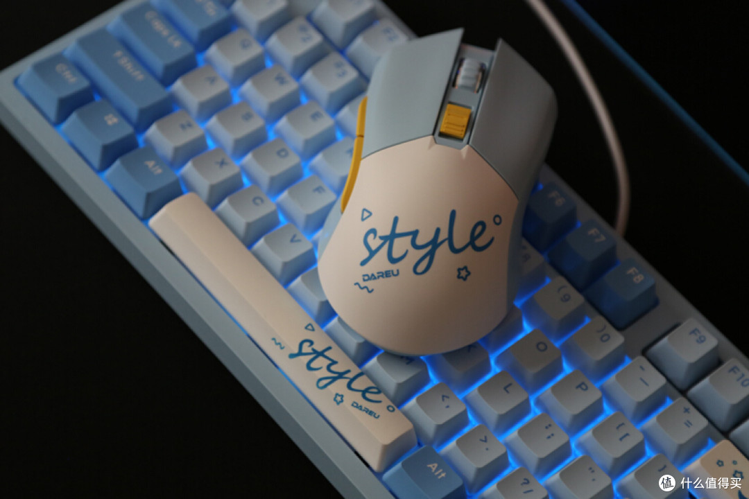169元双模无线达尔优em901蓝牙24g无线双模鼠标开箱