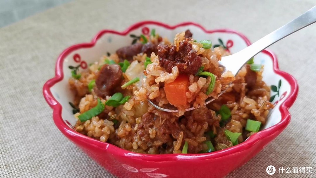 电饭煲手抓羊肉饭，香而不膻，营养美味