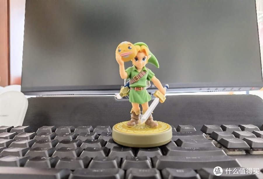 手办还可以这样玩，任天堂Amiibo塞尔达 假面林克 开箱体验