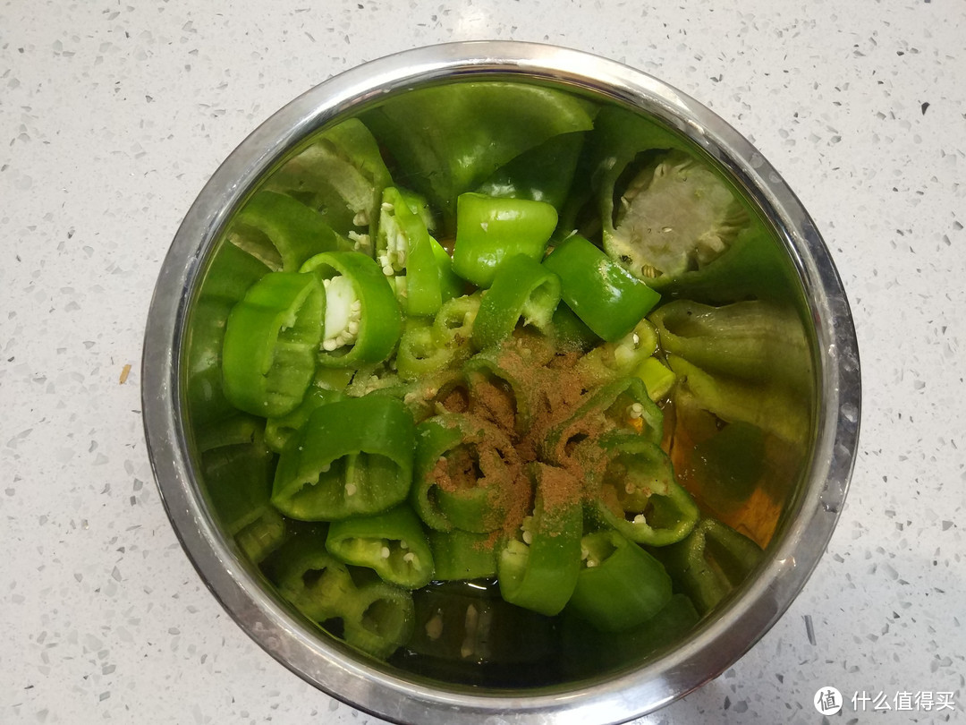 河南特色美食面炕辣椒，外焦里嫩，老人和孩子都能吃，一点也不辣