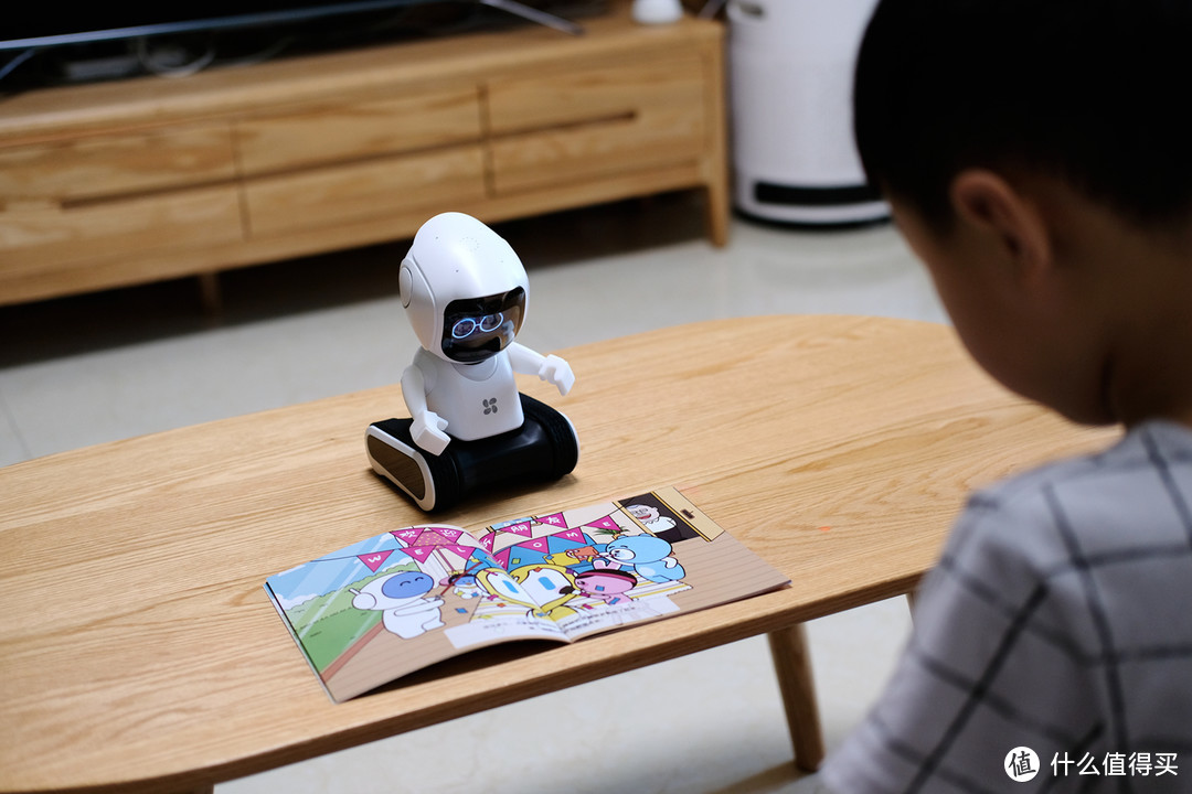 亲密的智能小伙伴，萤石智能儿童陪伴机器人RK2 体验报告