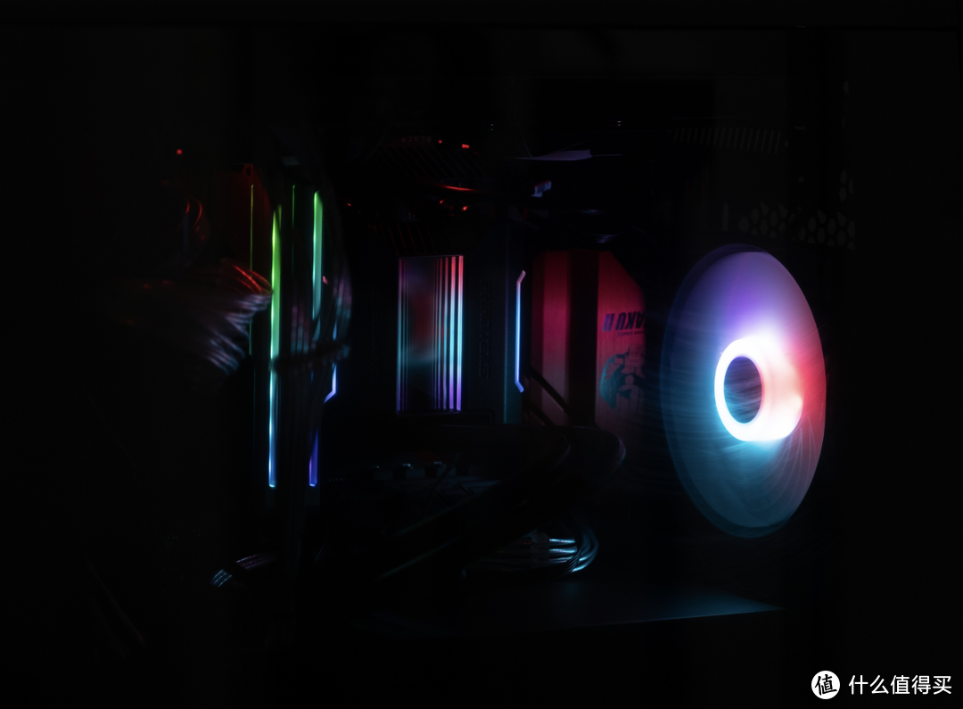 618真香晒单，神价5600X+安钛克Dark Cube机箱装机