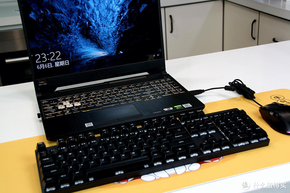 雷柏V500Pro无线机械键盘-大小展示