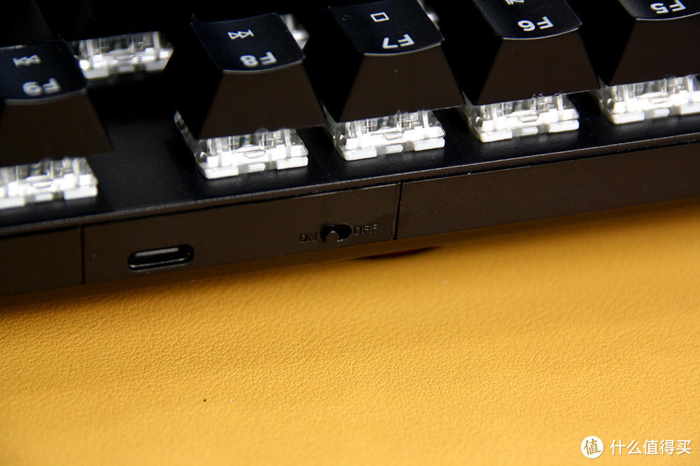 雷柏V500Pro无线机械键盘-键盘开关展示