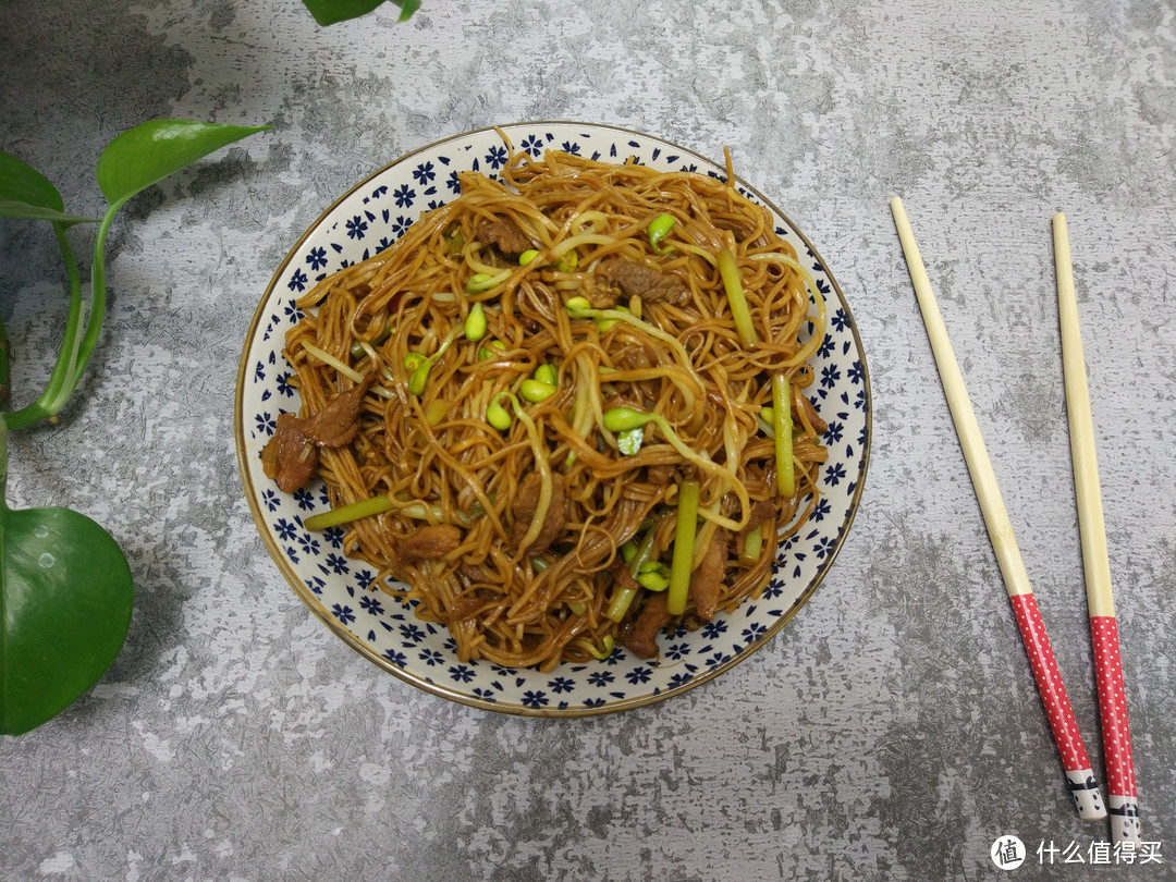 这种河南独有的面条，号称世界上最早的快餐，嚼之筋道、闻之幽香