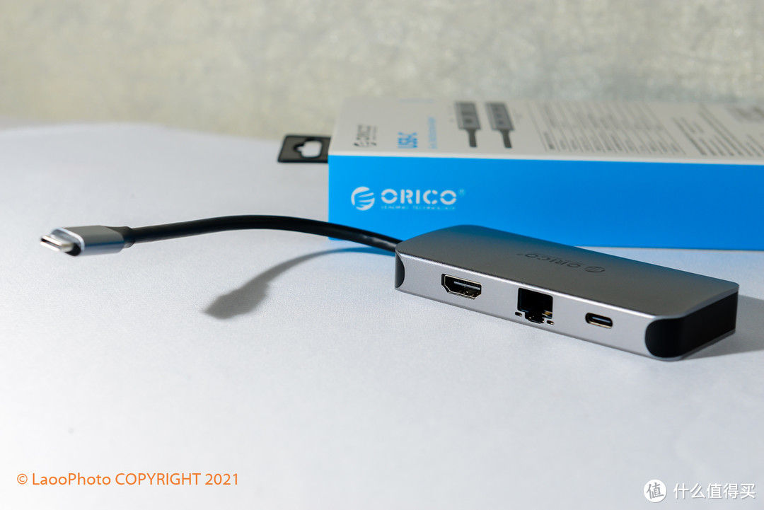想用轻薄本？那必备ORICO 6合1的USB-C口扩展坞
