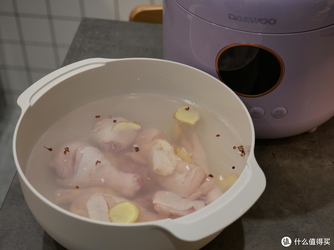 厨房小白也能做出美味大餐，“蒸、煮、炖、煲、烧”五道美食实测大宇电压力锅