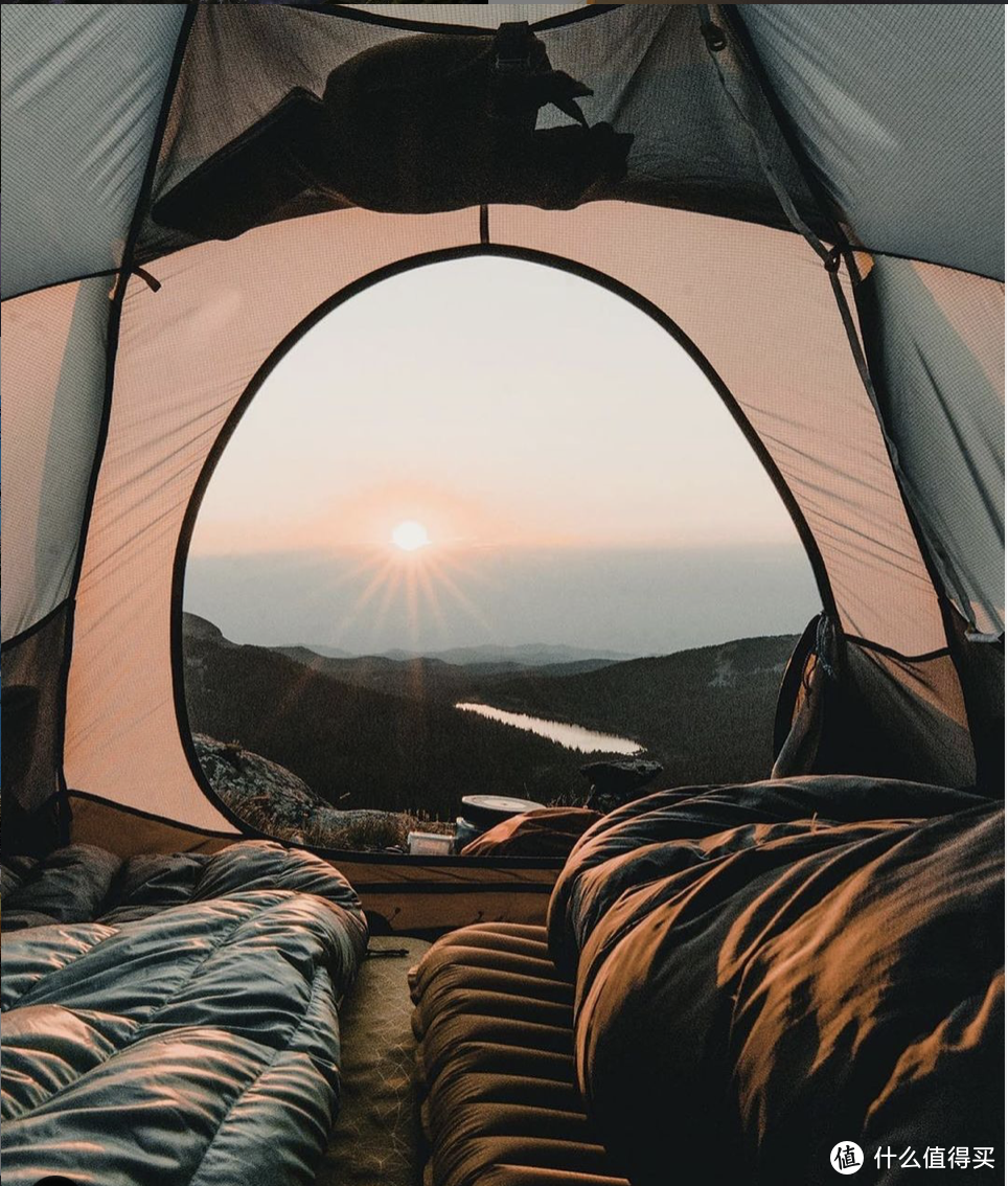 露营美学|躺在帐篷里看到的风景