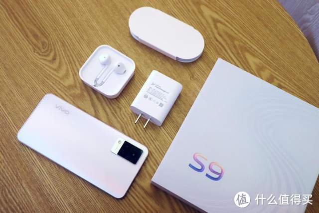 618种草自拍神器，vivo S9非凡的颜值，成就不一样的轻薄体验