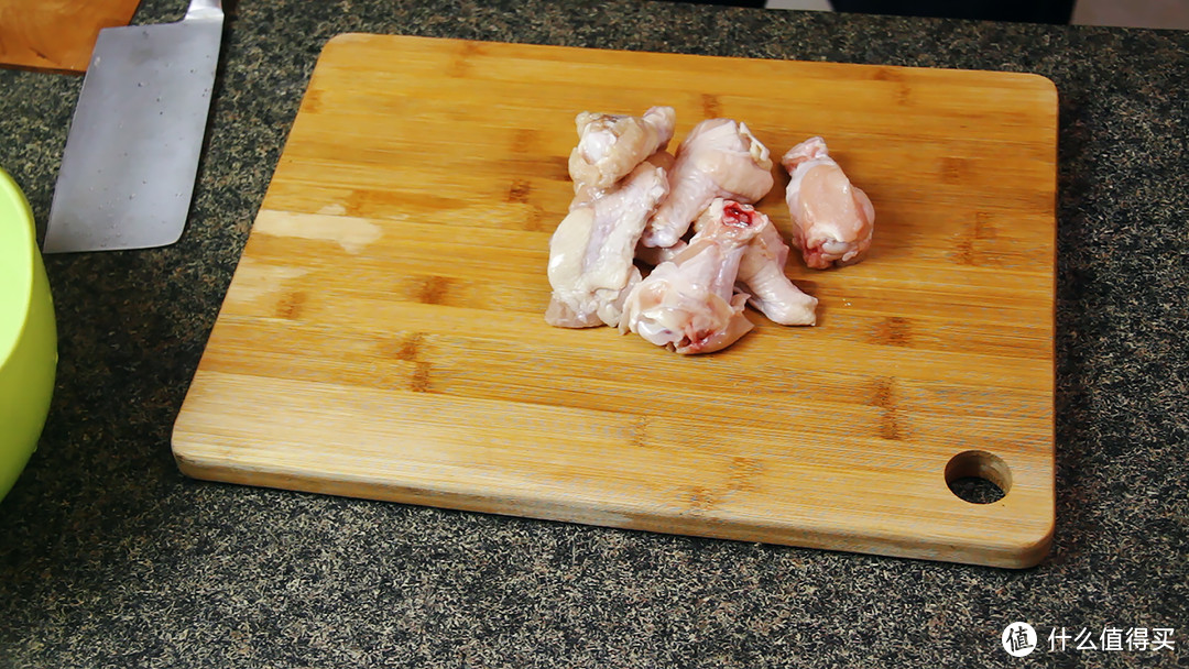 鸡肉的家常做法，一滴油都不要，做法简单味道香，特过瘾