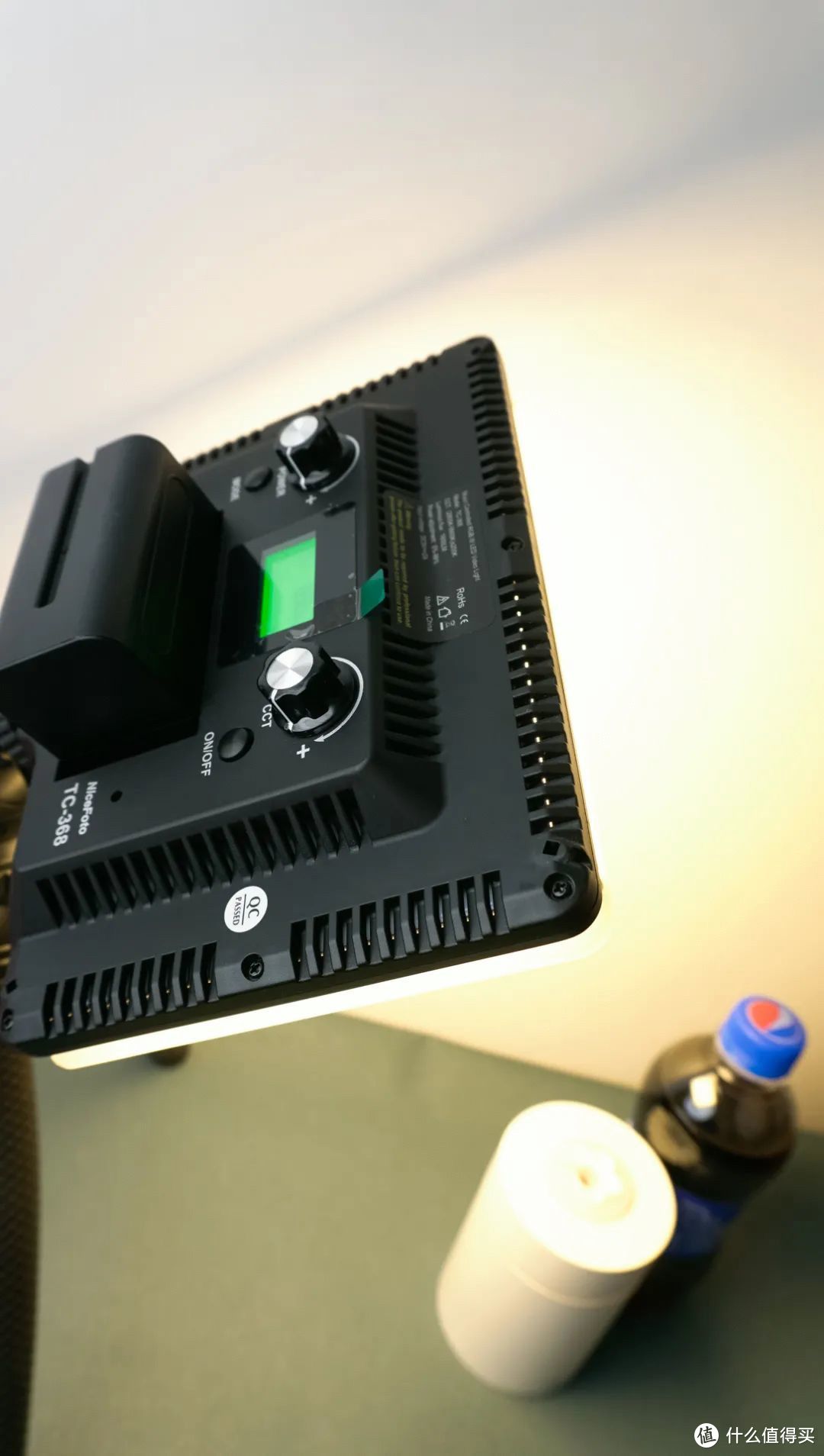   灯光黑科技-耐思声控全彩渐变影视灯TC-368产品开箱评测