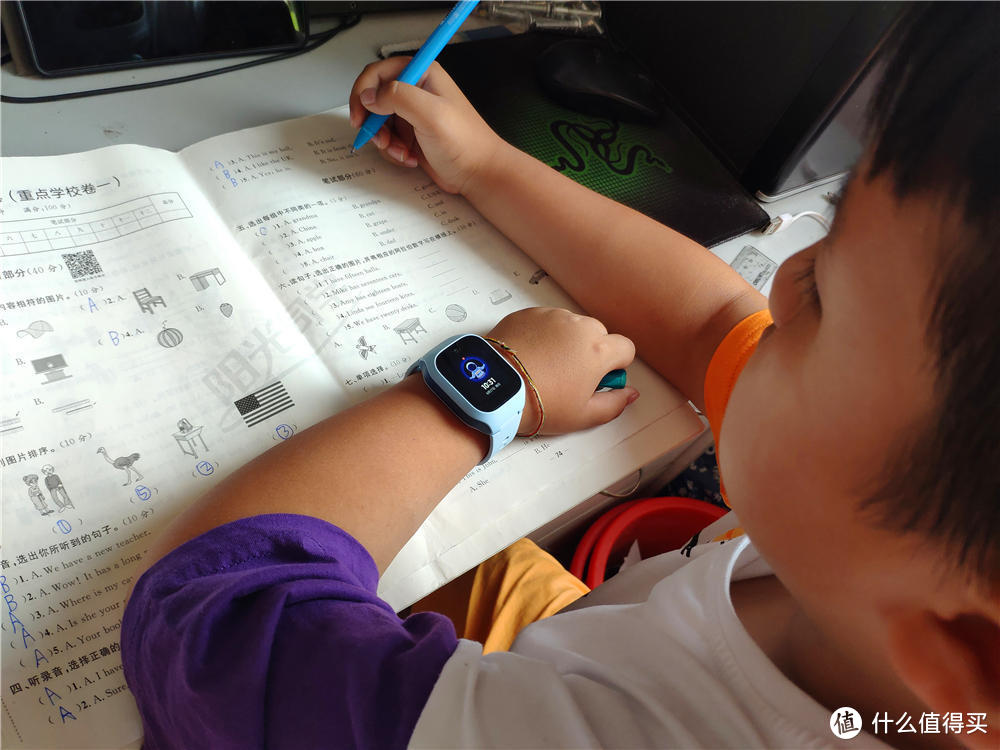 九重安全AI定位+支持视频通话的儿童电话手表体验