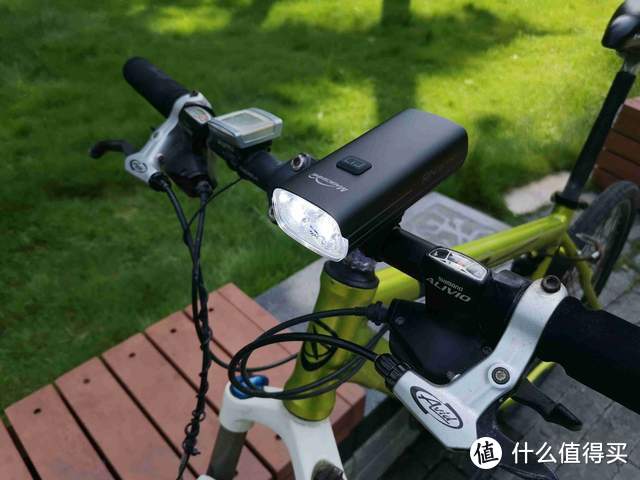 迈极炫 RN3000体验：3000流明的专业级自行车灯，还能当充电宝