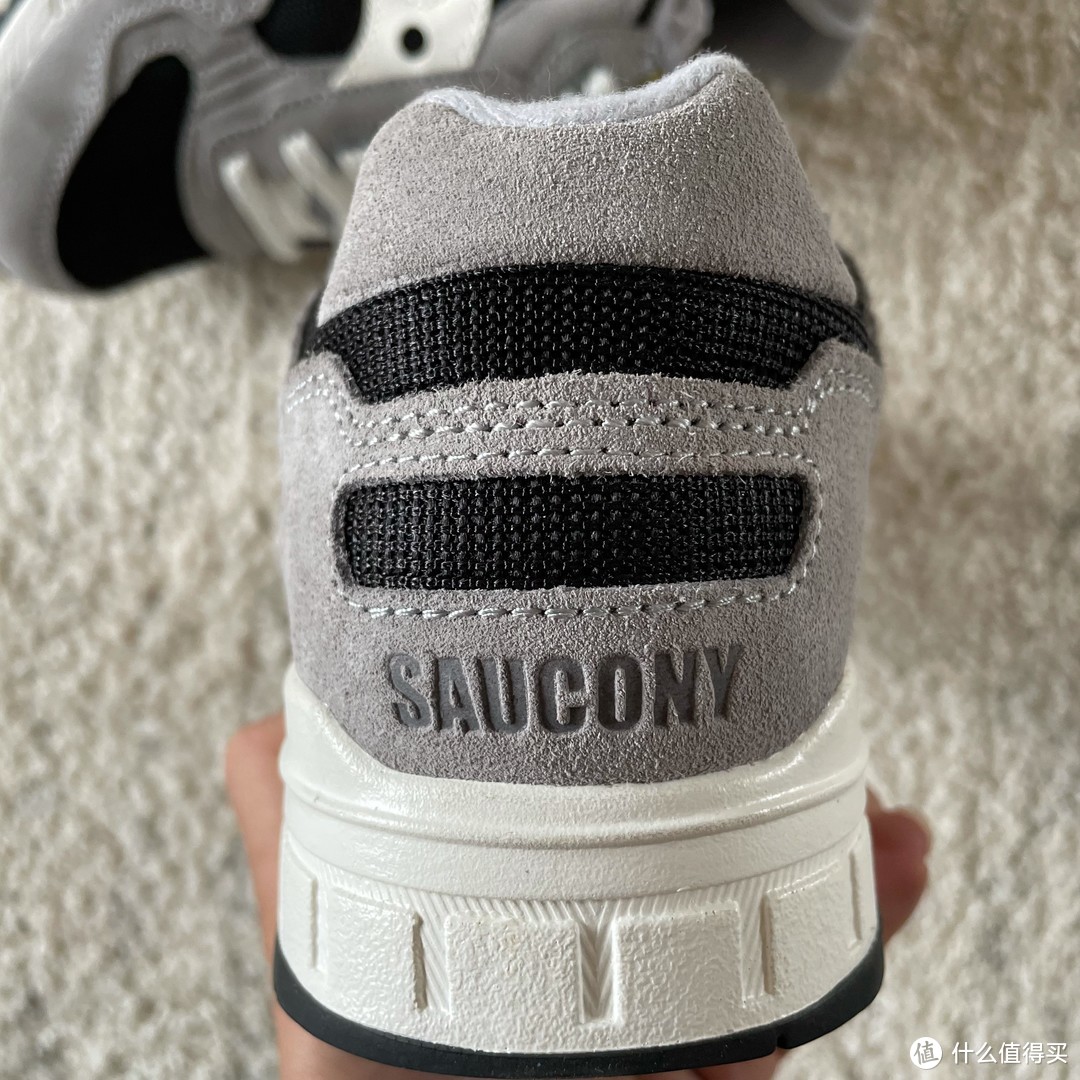 Saucony Jazz Court RFG环保鞋与其他两双鞋开箱