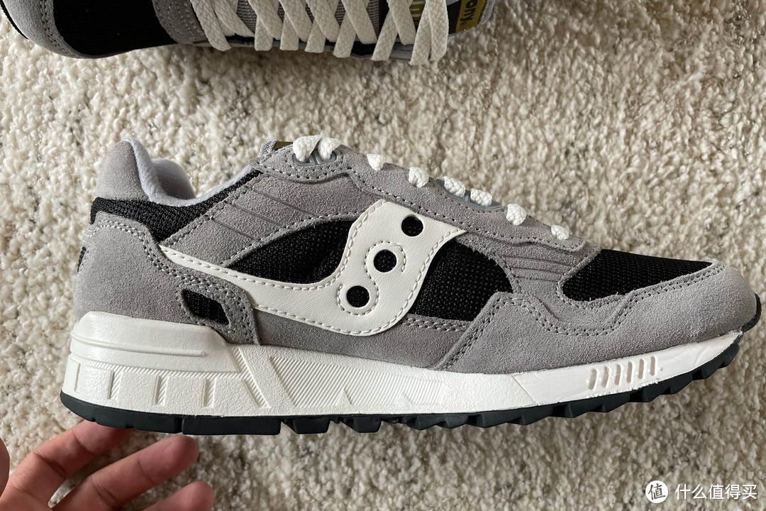 Saucony Jazz Court RFG环保鞋与其他两双鞋开箱