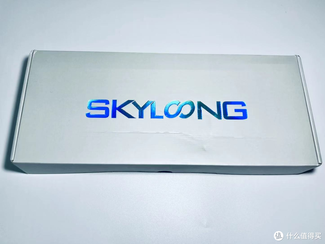 与硅胶的第一次亲密接触——小呆虫Skyloong SK61机械键盘开箱