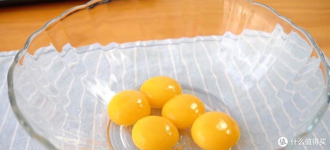 自制蛋黄溶豆，做法用料都很简单