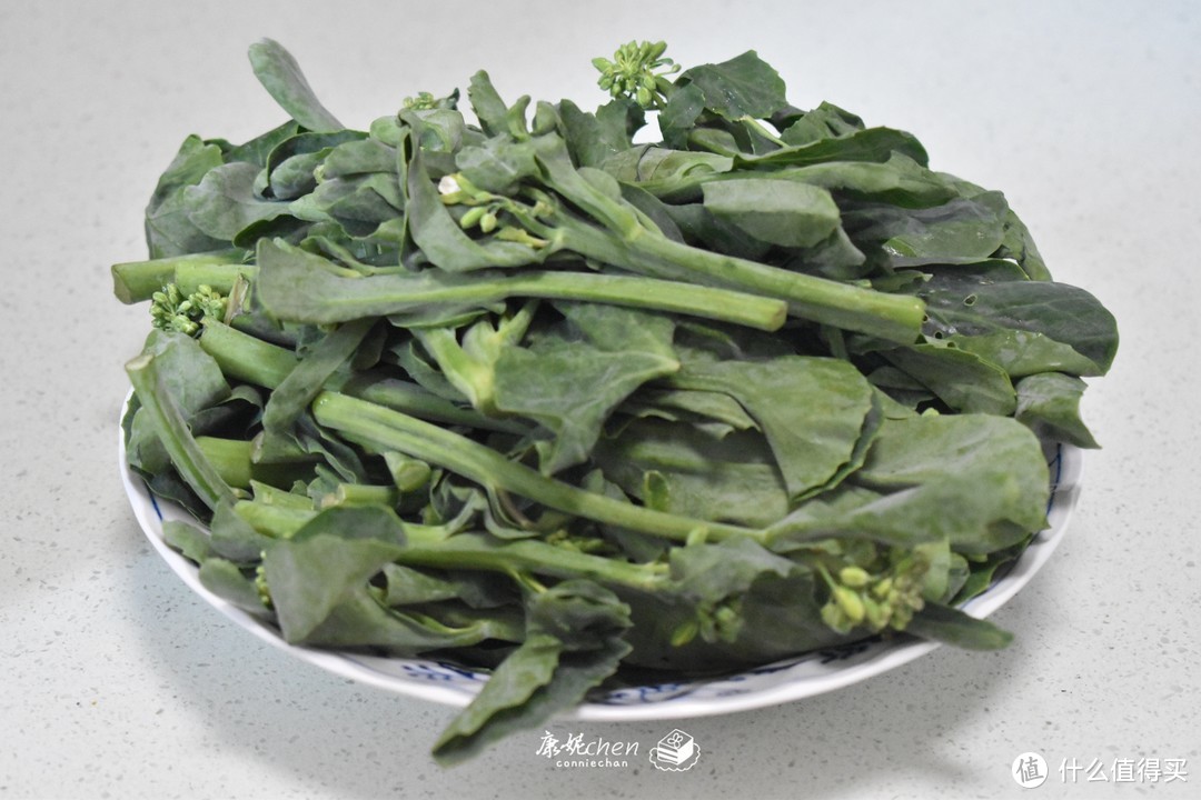 这菜3元1把,简单炒两三下口感脆嫩