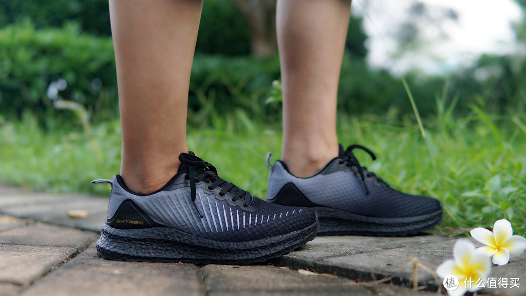 为舒适而生，天越Coolmax抗菌轻弹跑鞋，跑出健康来！
