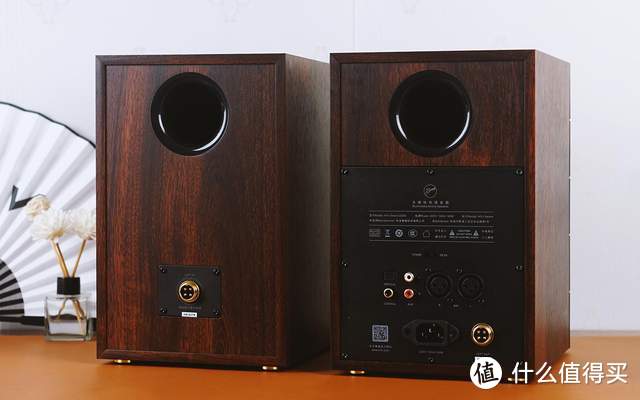 桌面有源蓝牙音箱新秀，惠威D200，HIFI玩家必备！