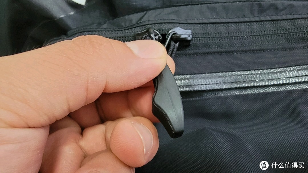 都说包治百病之最强鸟ARC'TERYX LEAF COURIER 15